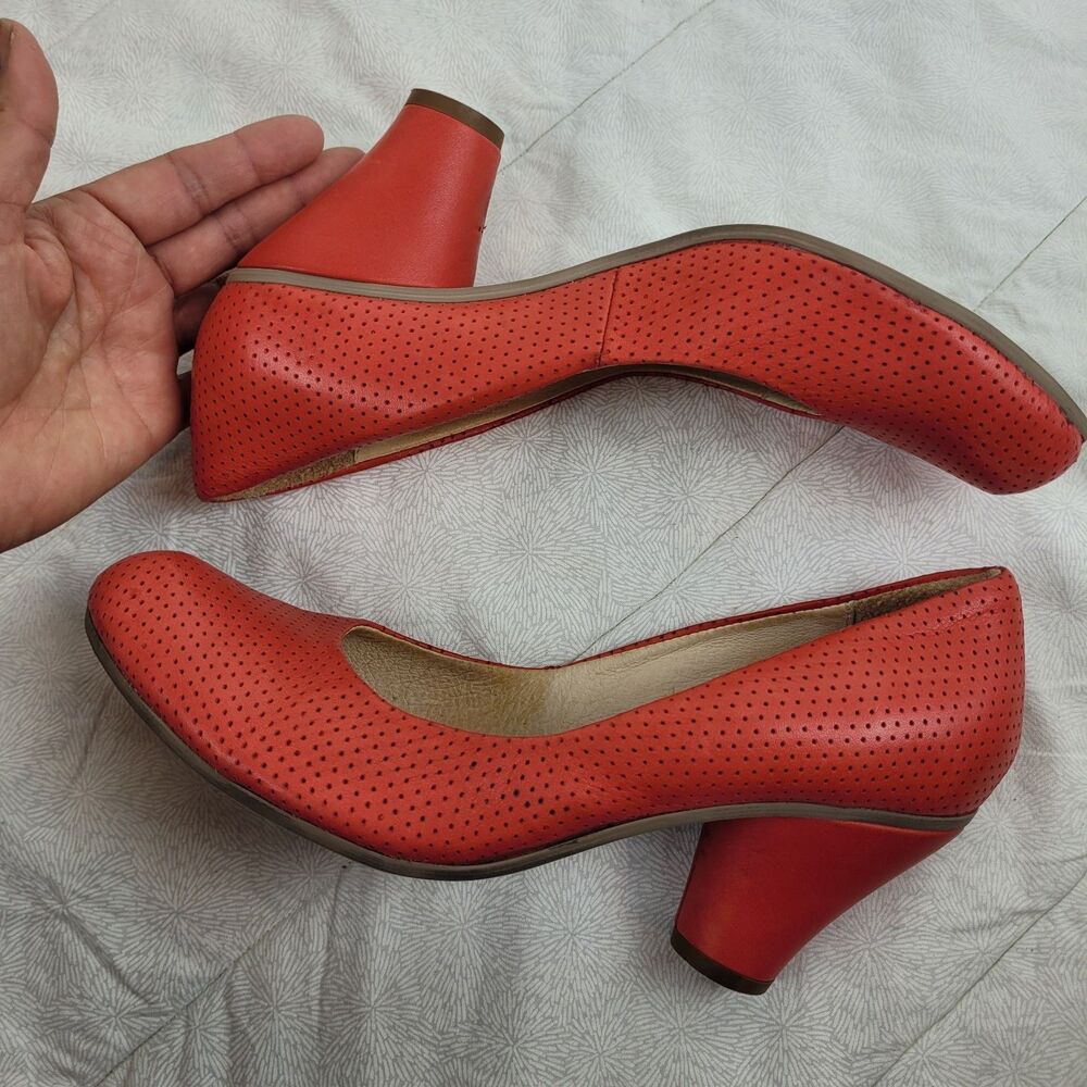 Lirio Portugal Perforated Leather Almond Toe Cone Heels Coral Orange Pinup 8 - Picture 11 of 13